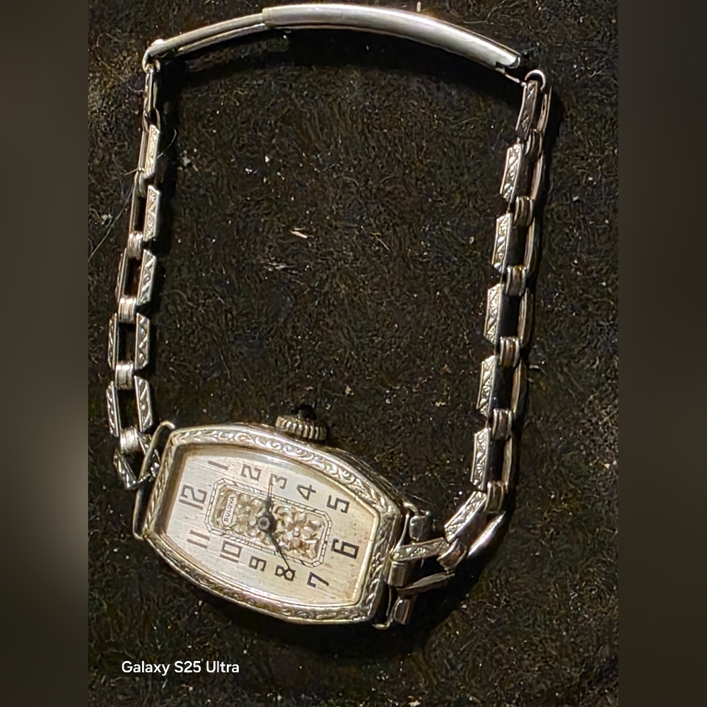 Vintage ART DECO 20S OR 30S BULOVA Silver Watch with Black Numerals - Picture 10 of 12